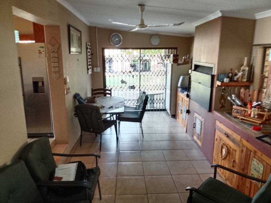 3 Bedroom Property for Sale in Flimieda North West